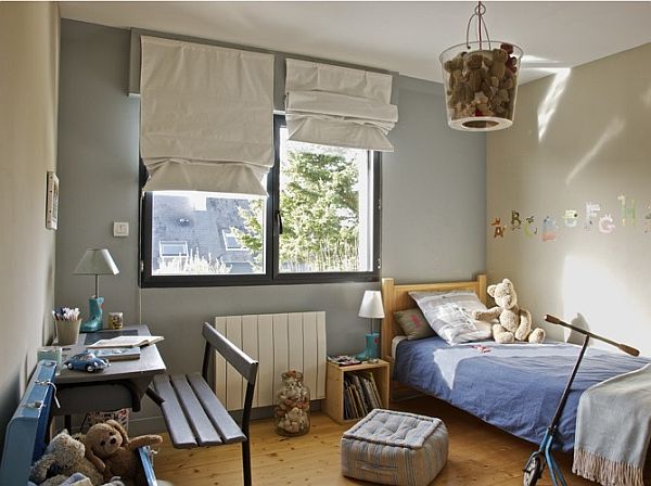 french_house_with_recycling_decoration4.jpg