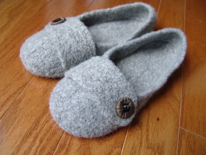 slippers_1.jpg