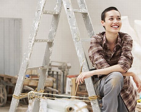 woman_painting_room_ladder_400x317.jpg