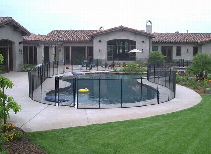 a_swimming_pool_safety.jpg