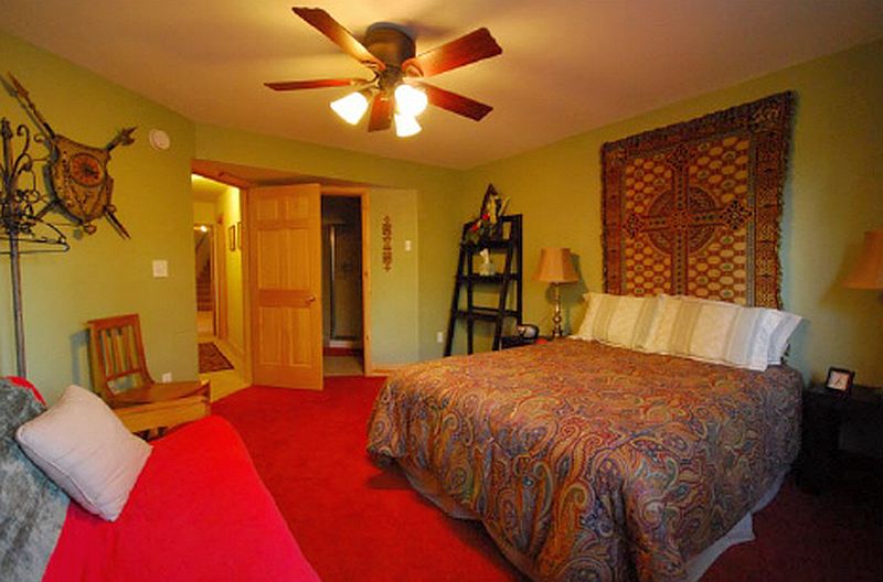 celtic_room.jpg