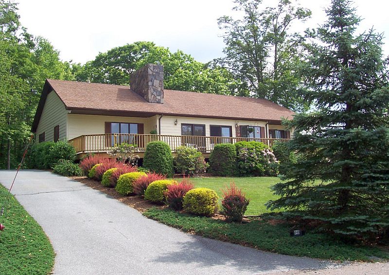 clemonshouse002.jpg