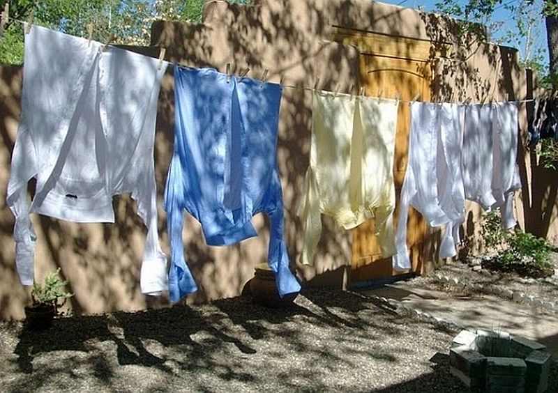 clotheslineshirtscopyrightm_jdemesterton2009.jpg