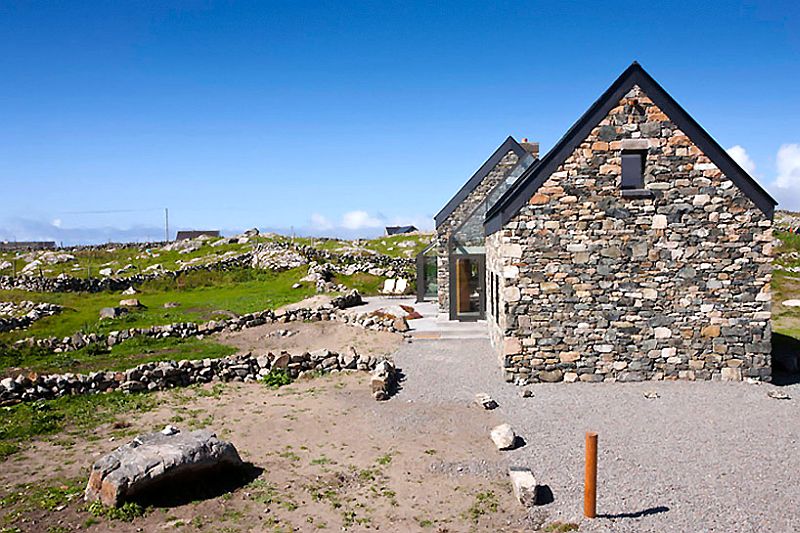 connemara_zdruzeni_kamniti_hisi_3.jpg