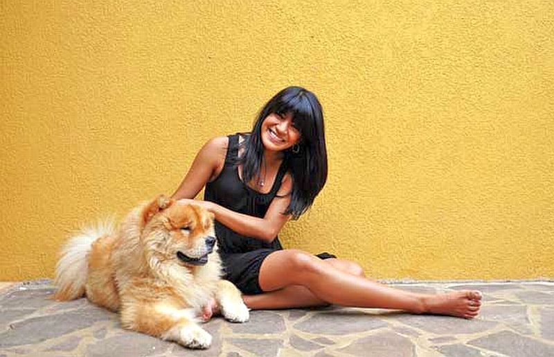 girl_and_dog.jpg