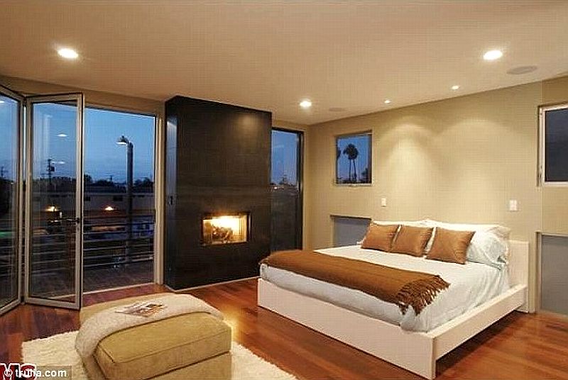 lindsay_lohan_starts_home_confinement_photos_3.jpg
