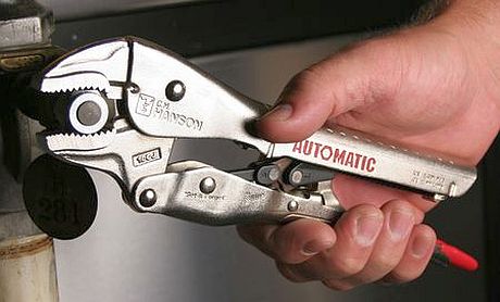 locking_pliers.jpg