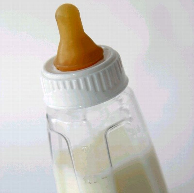 plastic_baby_bottle.jpg