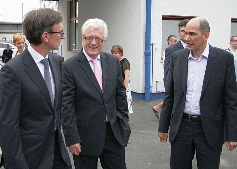 predsednik_vlade_rs_obiskal_lumar_3_1.jpg