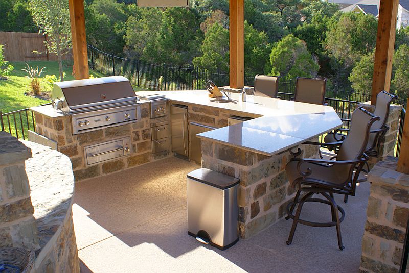 rtf_outdoor_grill_1.jpg