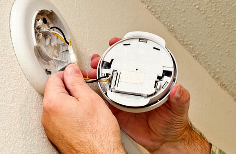 what_is_the_best_location_for_a_carbon_monoxide_detector_9625134_460.jpg