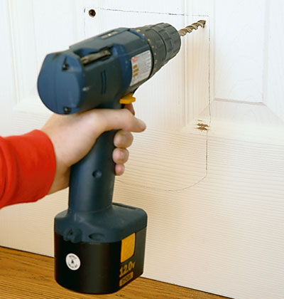 1727276_howto_dogdoor2_xl.jpg