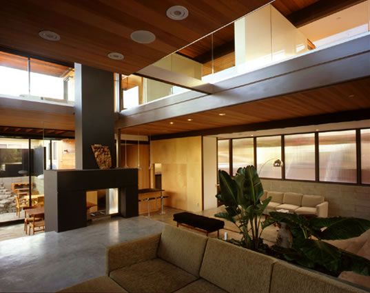 green_home_interior.jpg