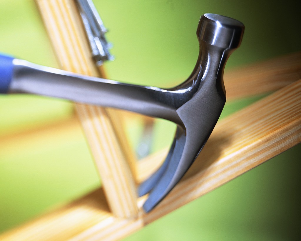 hammer_with_wood.jpg