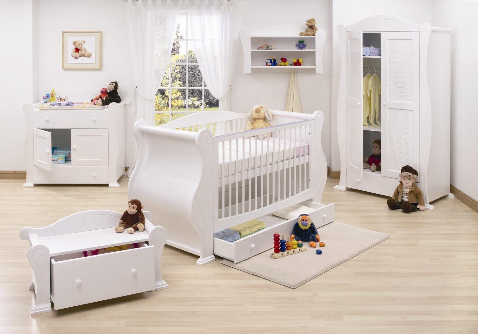 nursery_room_ideas_white_interior_design_baby_furniture.jpg