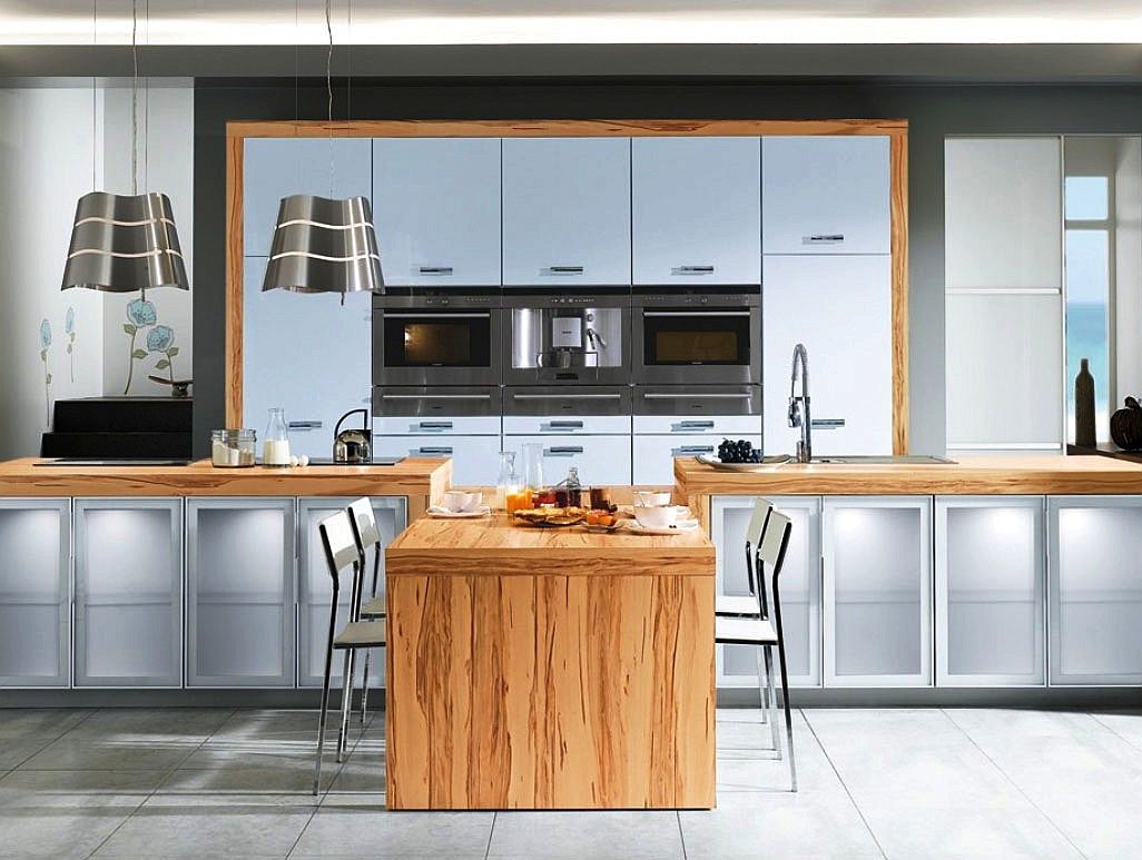wooden_white_kitchen.jpg