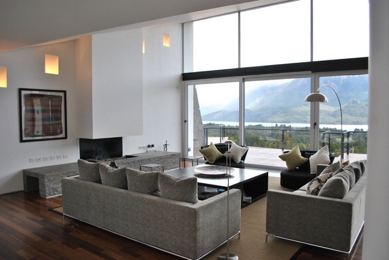 house_large_window.jpg