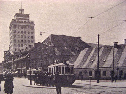 neboticnik2.jpg