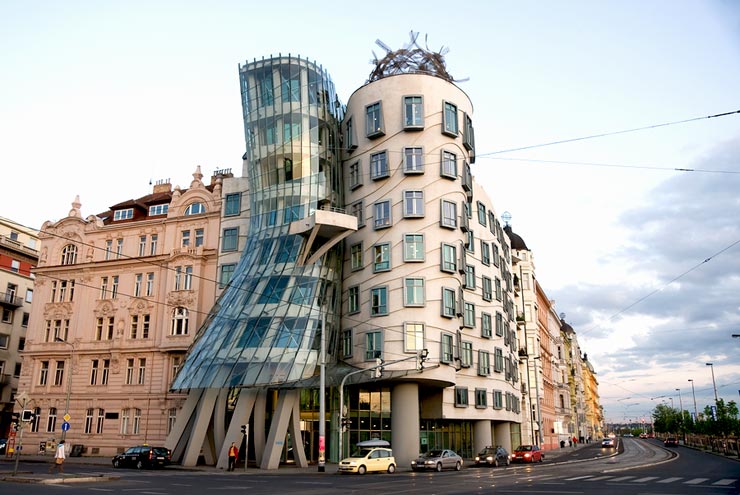 dancing_house_frank_gehry.jpg