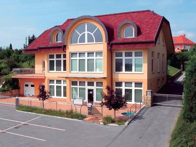 dom289_ingra2.jpg