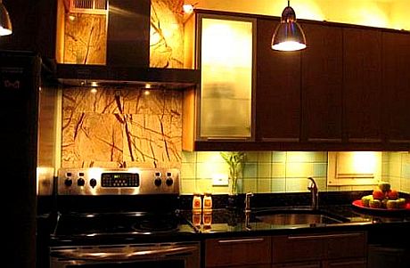 kitchen_cabinet_lighting_ideas_1.jpg