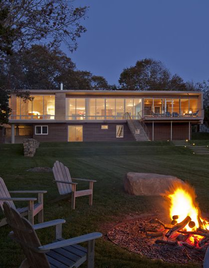 river_house1.jpg