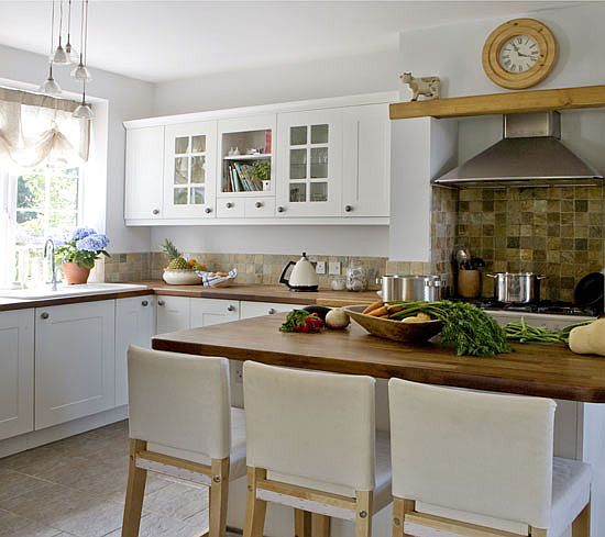 traditional_kitchen.jpg