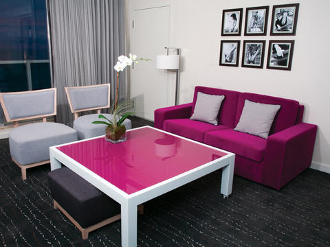 gansevoort_hotel_living_room.jpg