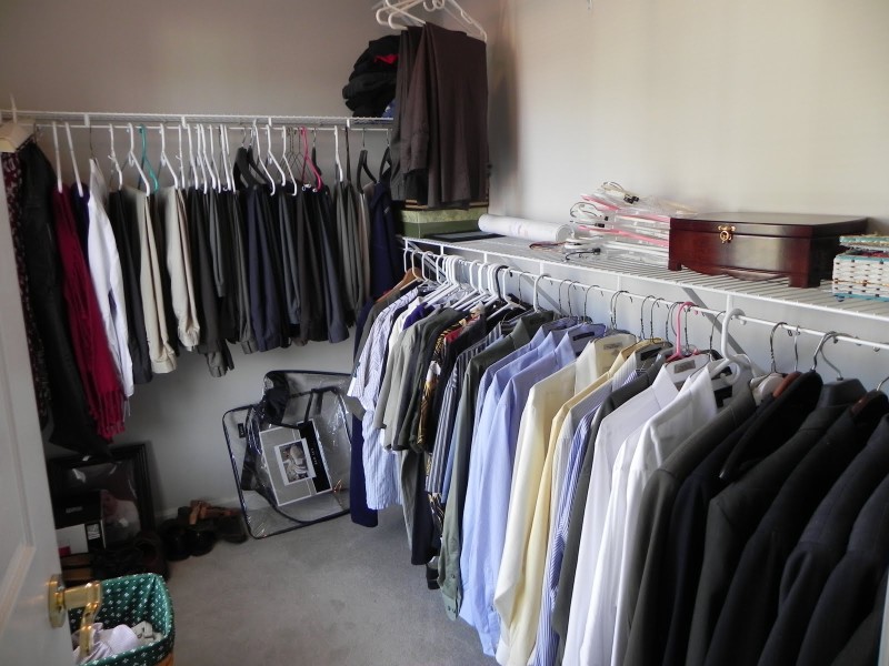 clothes_closet_de_clutter_007.jpg